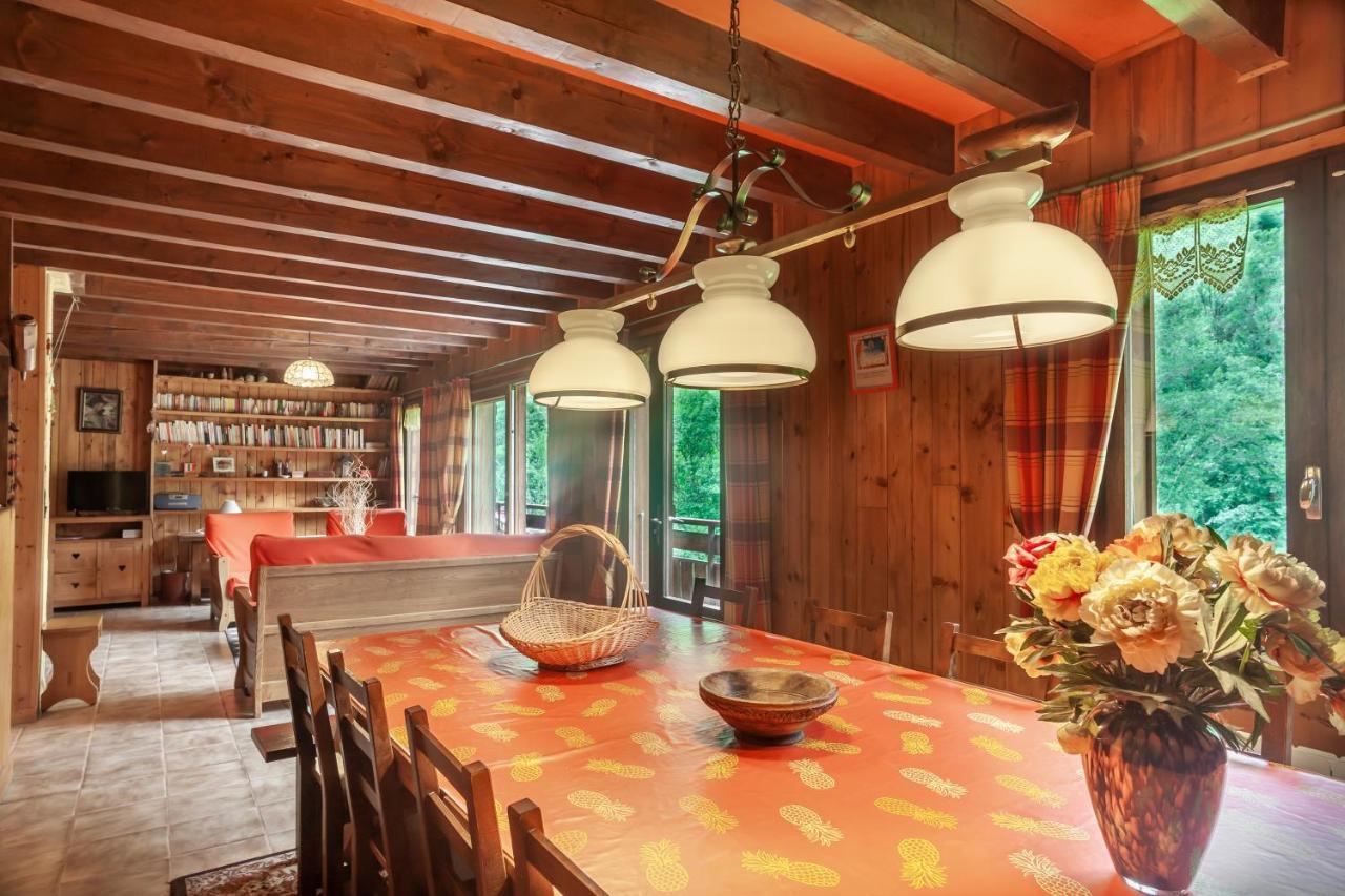 Grand Appartement Proche Gd Bornand Glieres-Val-de-Borne Esterno foto