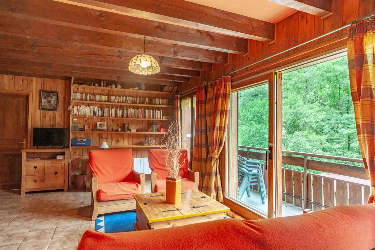 Grand Appartement Proche Gd Bornand Glieres-Val-de-Borne Esterno foto