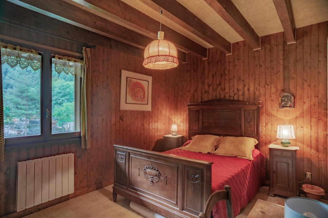 Grand Appartement Proche Gd Bornand Glieres-Val-de-Borne Esterno foto
